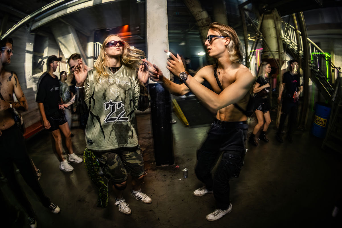 Loading... just a sec